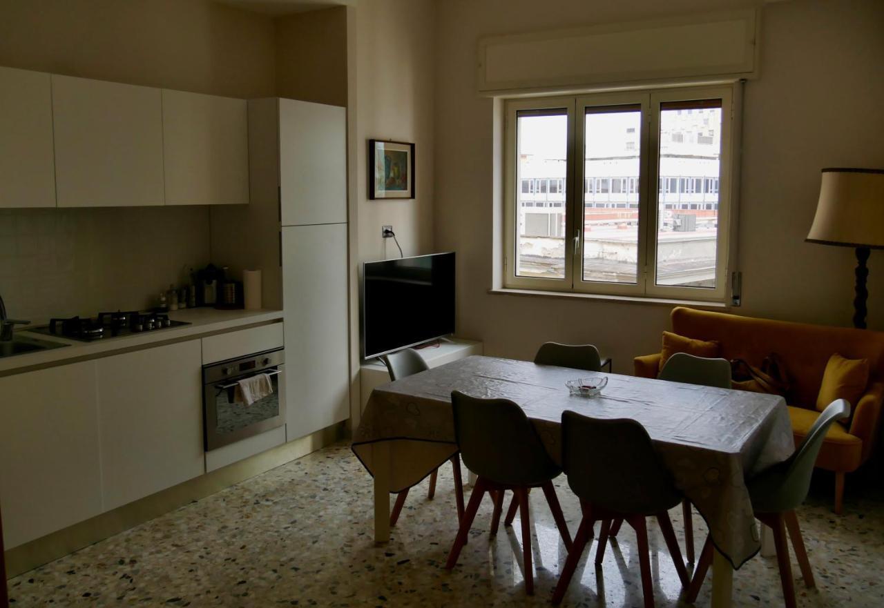 Apartament La Dimora Dell'Avvocato Neapol Zewnętrze zdjęcie